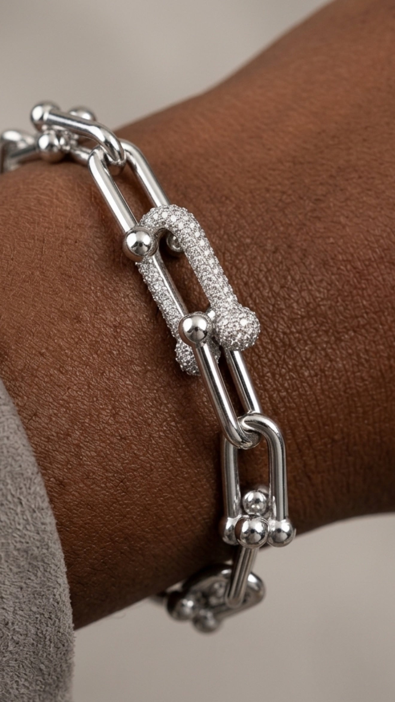 Silver Lucent & co